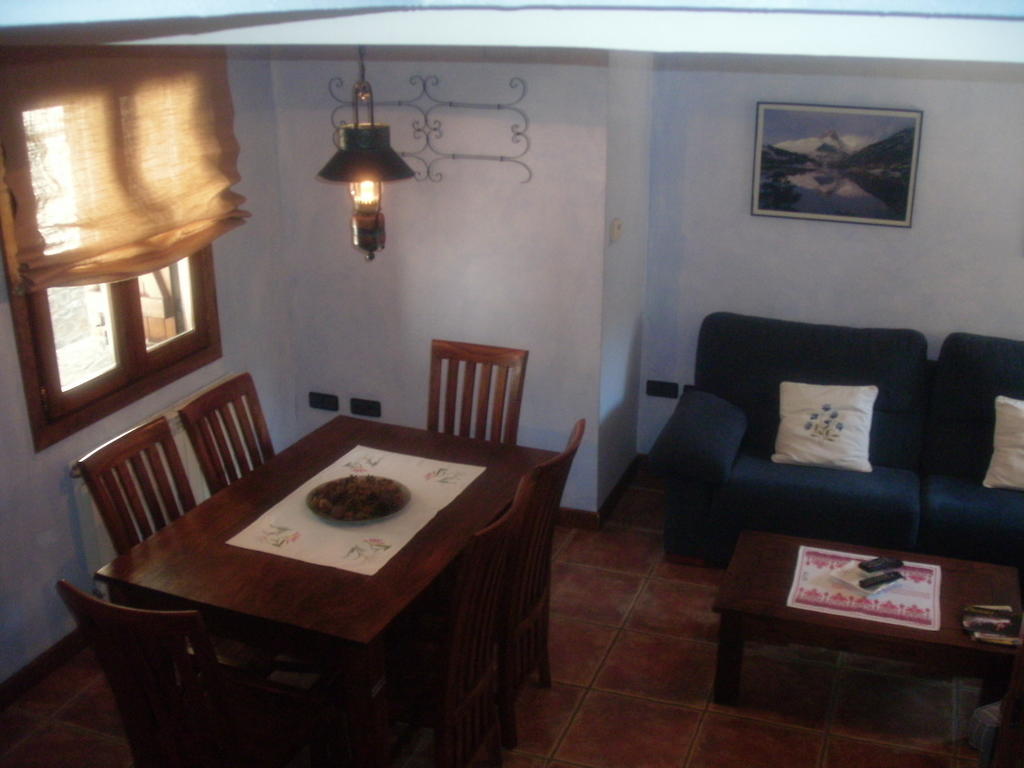 Appartement La Corralata à Biescas  Chambre photo