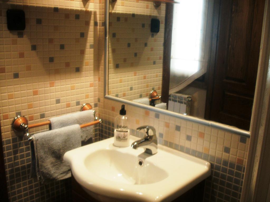 Appartement La Corralata à Biescas  Chambre photo